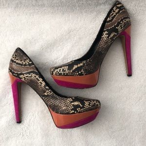 Jessica Simpson heels